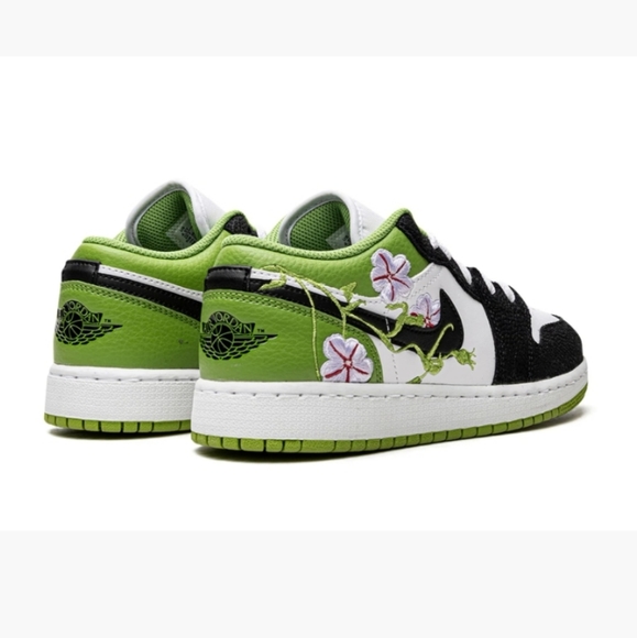 AIR JORDAN 1 LOW SE GS "Floral" - Picture 2 of 5